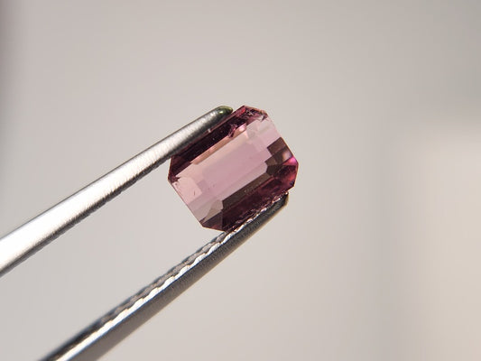 0879-44　トルマリン  0.65ct　