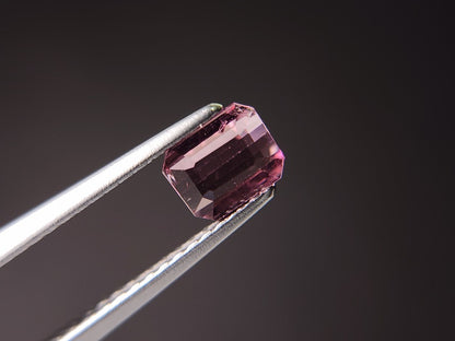 0879-44　トルマリン  0.65ct　
