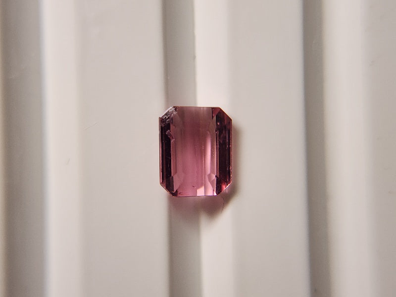 0879-44　トルマリン  0.65ct　