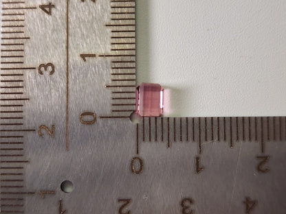 0879-44　トルマリン  0.65ct　