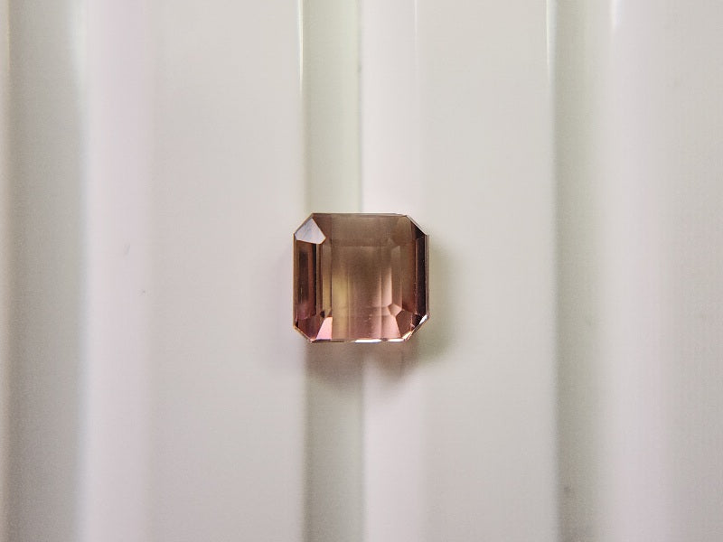 0879-45　トルマリン  0.64ct　