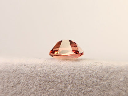 0152-1-28　バイカラーアンデシン　0.45ct