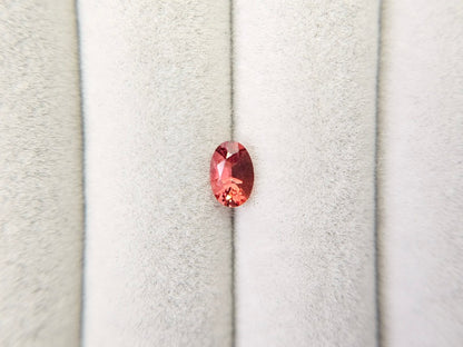 0152-1-28　バイカラーアンデシン　0.45ct