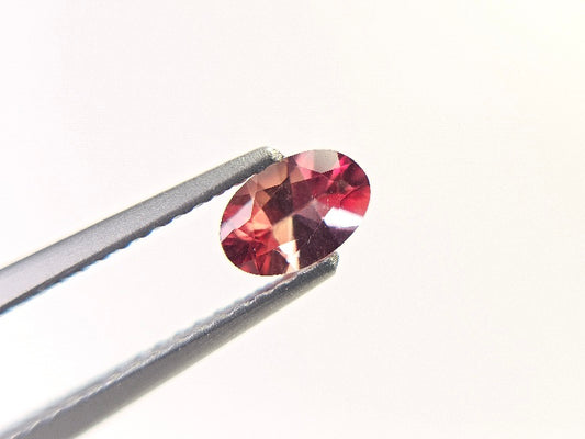 0152-1-30　バイカラーアンデシン　0.38ct