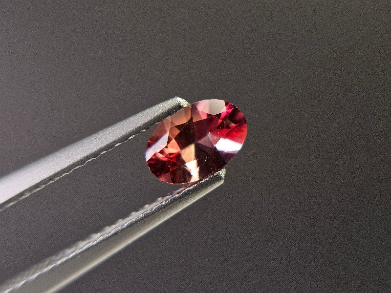 0152-1-30　バイカラーアンデシン　0.38ct