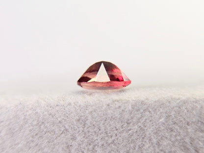 0152-2-17　バイカラーアンデシン　0.41ct