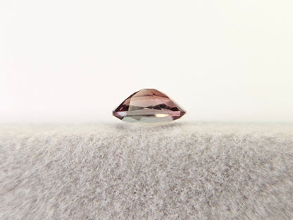 0152-2-18　バイカラーアンデシン　0.38ct