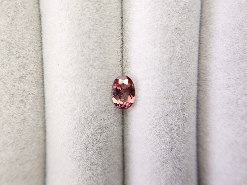 0152-2-18　バイカラーアンデシン　0.38ct