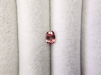 0152-2-18　バイカラーアンデシン　0.38ct
