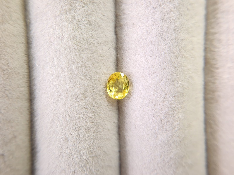 ye-SA-1　イエローサファイア　0.48ct