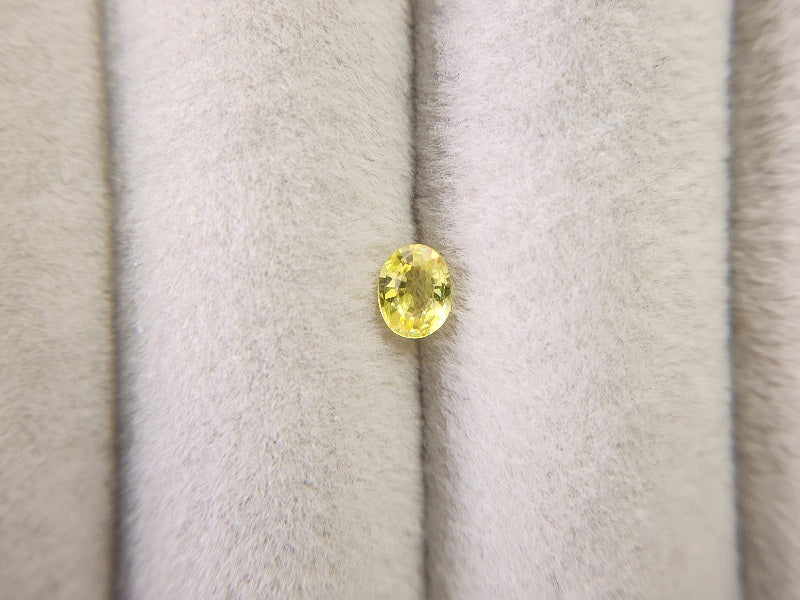 ye-SA-3　イエローサファイア　0.34ct