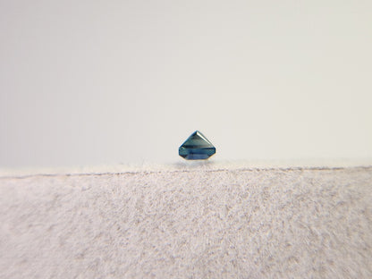 SA-46　サファイア　0.13ct