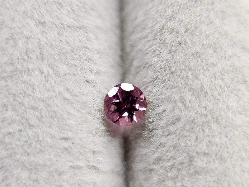 SP-17　スピネル　0.30ct