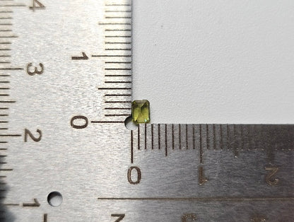 SPH-3　スフェーン　0.17ct