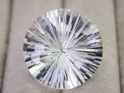 SUI-1　水晶　24.20ct