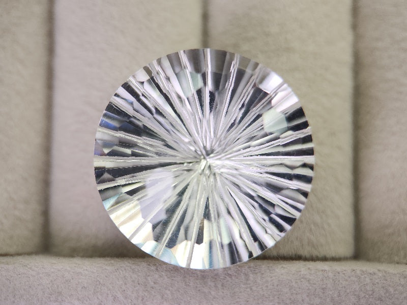 SUI-2　水晶　23.87ct