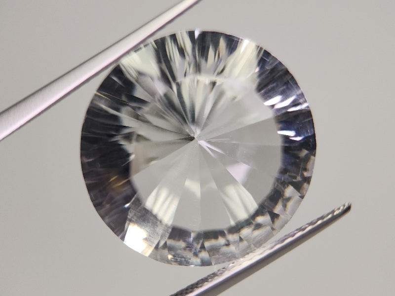 SUI-8　水晶　16.70ct