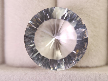 SUI-8　水晶　16.70ct