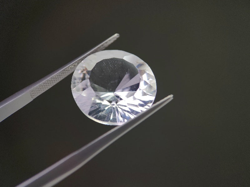 SUI-11　水晶　12.15ct