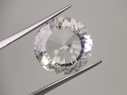 SUI-11　水晶　12.15ct
