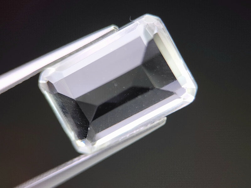 SUI-15　水晶　7.94ct