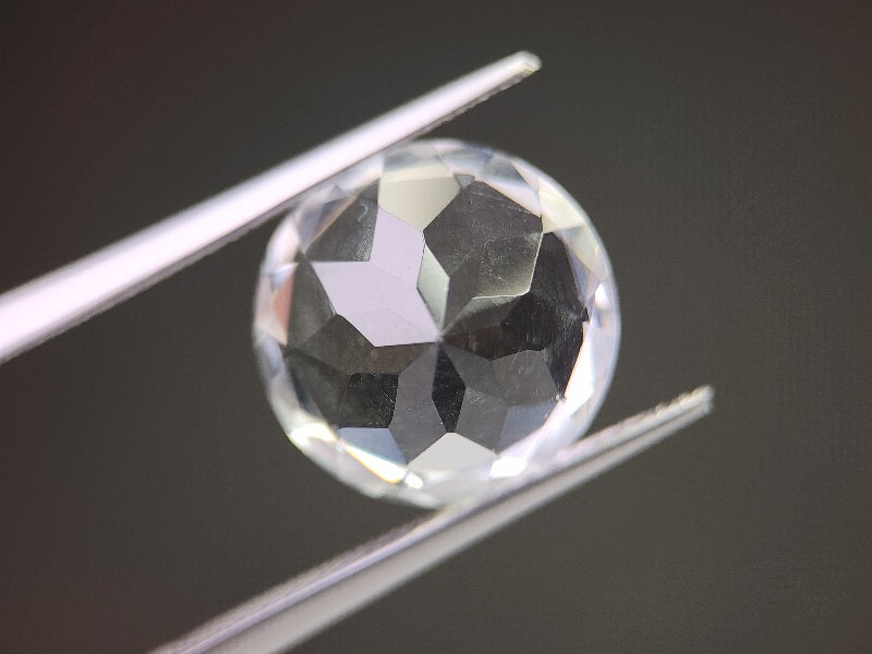 SUI-22　水晶　6.38ct