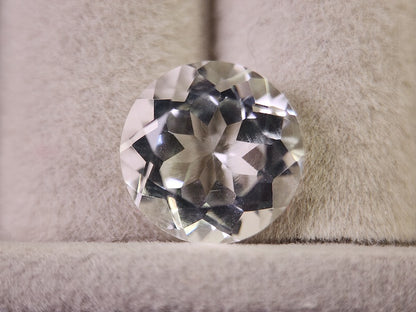 SUI-22　水晶　6.38ct