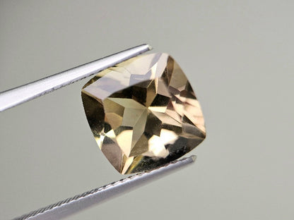 lQ-8　レモンクォーツ　5.22ct