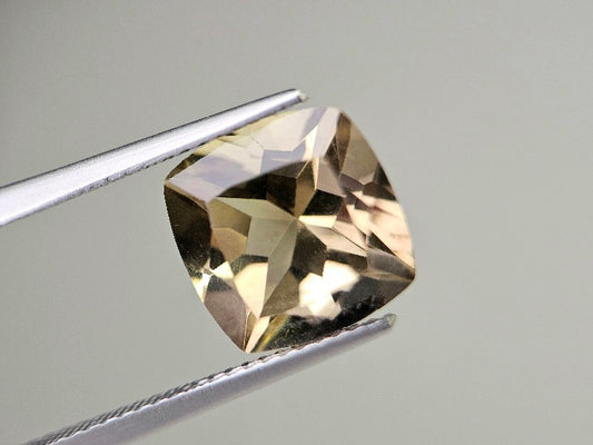 lQ-8　レモンクォーツ　5.22ct