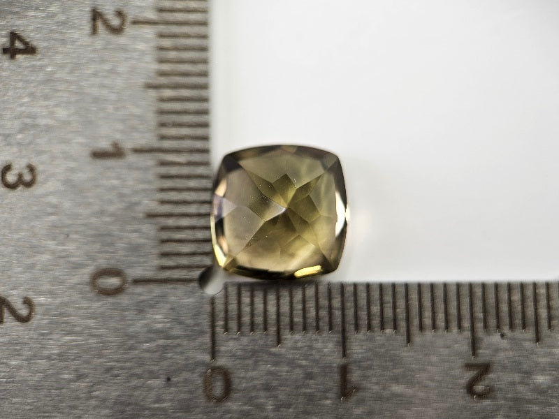 lQ-8　レモンクォーツ　5.22ct