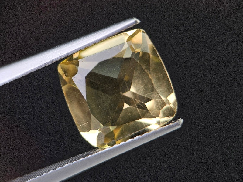 lQ-9　レモンクォーツ　5.16ct