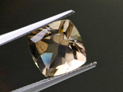 lQ-8　レモンクォーツ　5.22ct