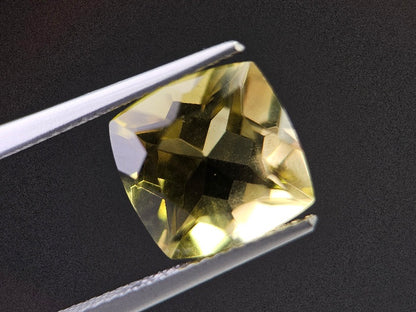lQ-11　レモンクォーツ　5.12ct