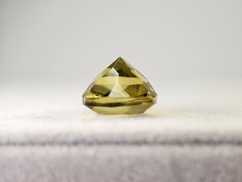 lQ-11　レモンクォーツ　5.12ct