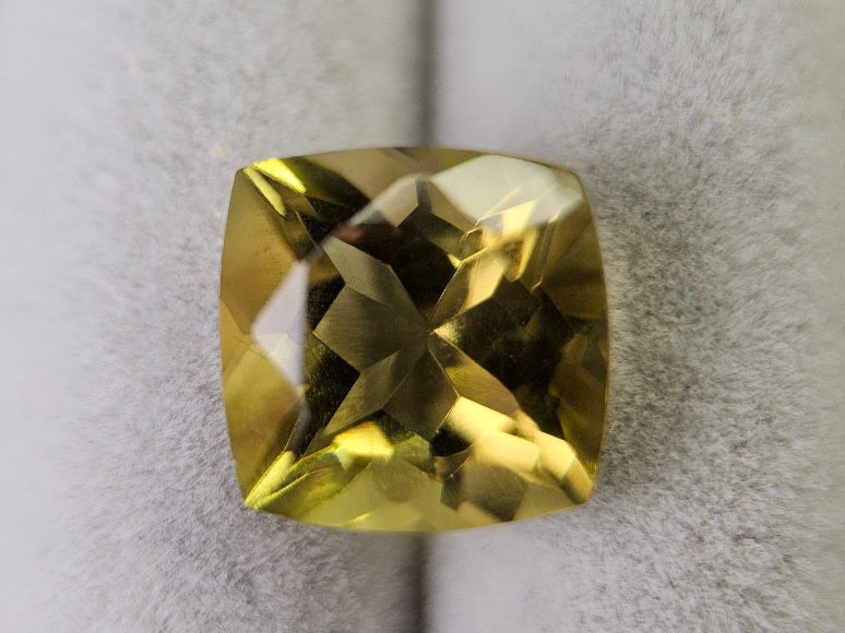 lQ-11　レモンクォーツ　5.12ct