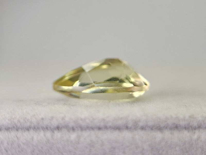 lQ-22　レモンクォーツ　3.51ct