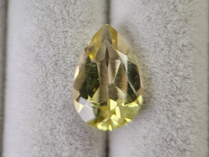 lQ-22　レモンクォーツ　3.51ct