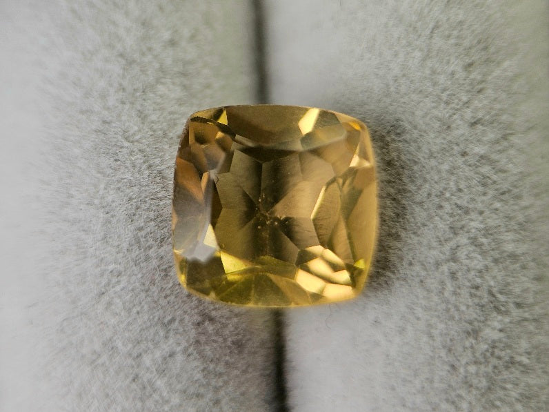 lQ-36　レモンクォーツ　2.18ct
