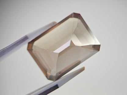 SMQ-1　スモーキークォーツ　26.73ct