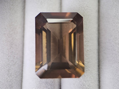 SMQ-1　スモーキークォーツ　26.73ct
