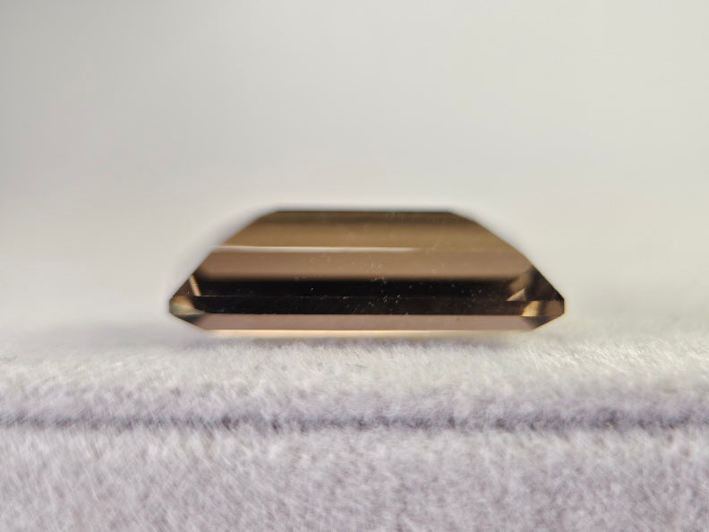 SMQ-6　スモーキークォーツ　5.67ct