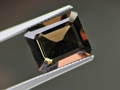 SMQ-7　スモーキークォーツ　5.60ct