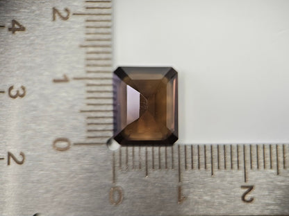 SMQ-7　スモーキークォーツ　5.60ct