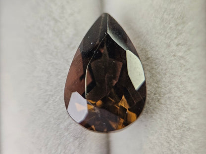 SMQ-8　スモーキークォーツ　4.84ct