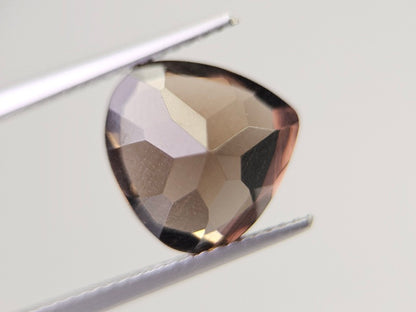 SMQ-10　スモーキークォーツ　4.51ct