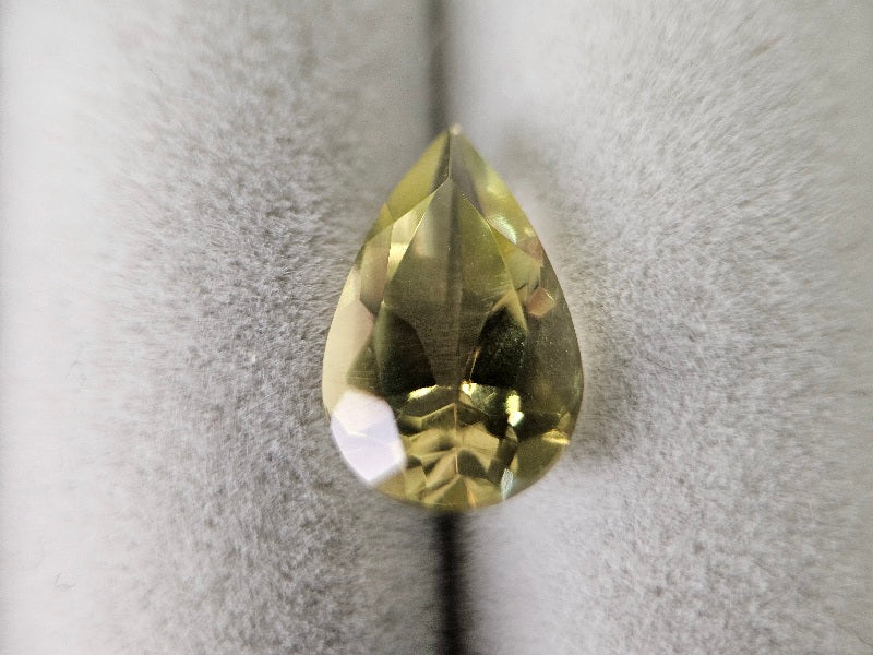 lQ-39　レモンクォーツ　2.04ct