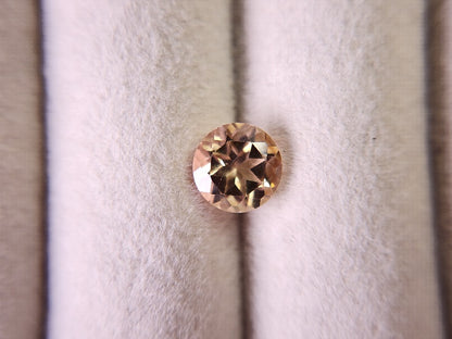 cTO-3　シャンパントパーズ　1.63ct