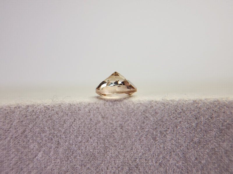 cTO-5　シャンパントパーズ　1.52ct
