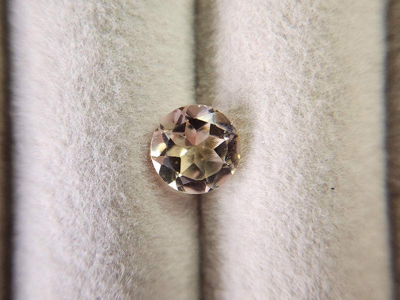 cTO-5　シャンパントパーズ　1.52ct