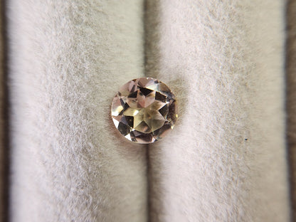 cTO-5　シャンパントパーズ　1.52ct